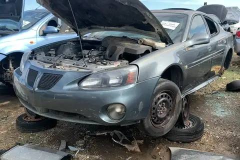 Photo of 2005 Pontiac Grand Prix
