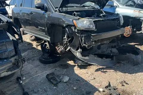 Photo of 2015 Jeep Compass