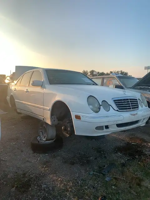 Photo of 2002 Mercedes-Benz E-Class