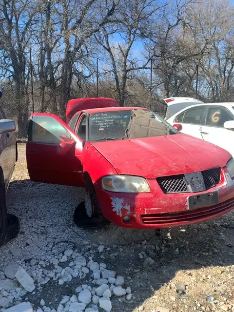 Photo of 2005 Nissan Sentra