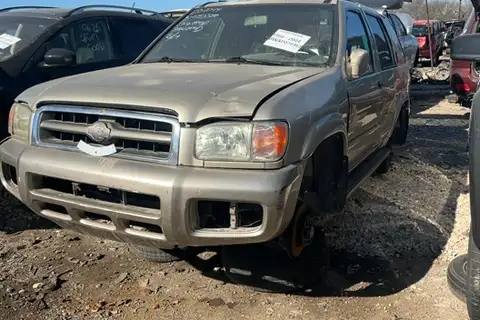 Photo of 2000 Nissan Pathfinder