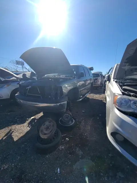 Photo of 2001 Chevrolet Tahoe