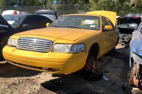 Photo of 2011 Ford Crown Victoria