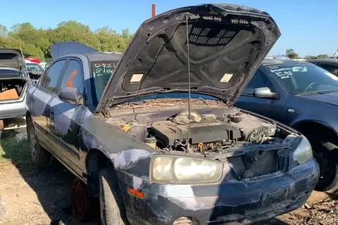 Photo of 2003 Hyundai Elantra