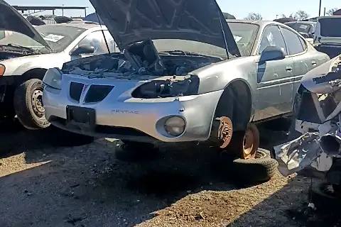 Photo of 2004 Pontiac Grand Prix