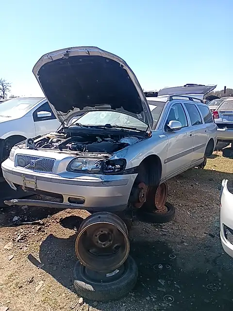 Photo of 2001 Volvo V70