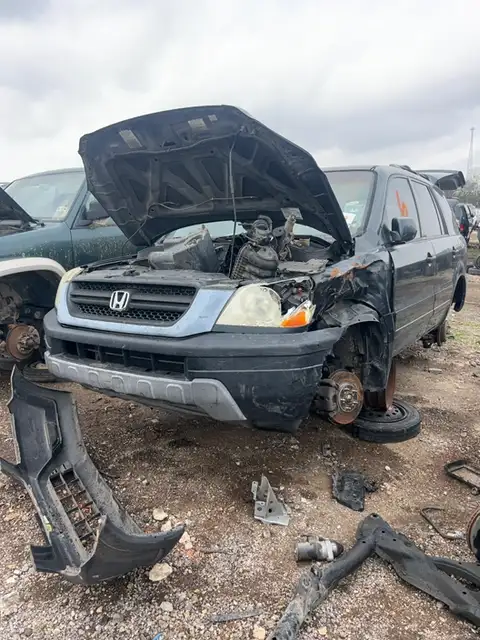 Photo of 2004 Honda Pilot