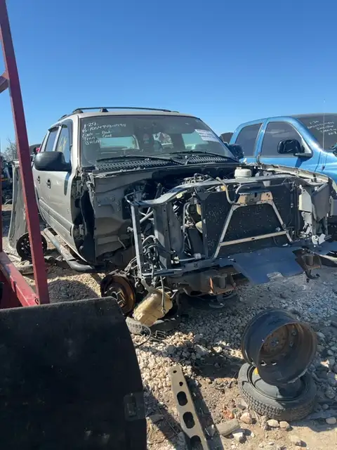 Photo of 2004 Chevrolet Avalanche