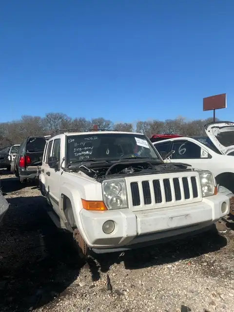 Photo of 2006 Jeep Commander