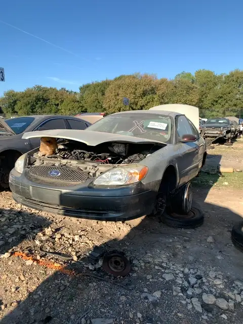 Photo of 2006 Ford Taurus