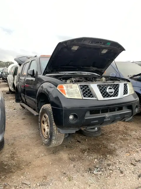 Photo of 2005 Nissan Pathfinder