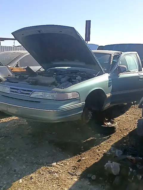 Photo of 1997 Ford Crown Victoria