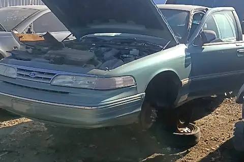Photo of 1997 Ford Crown Victoria