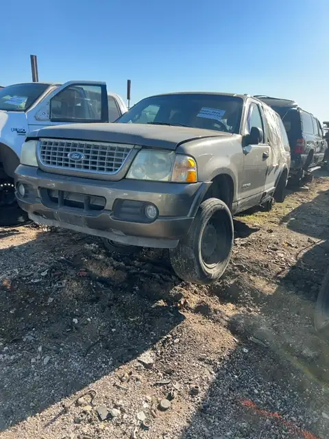 Photo of 2002 Ford Explorer