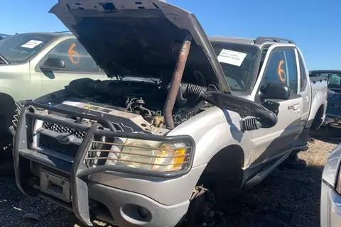 Photo of 2004 Ford Explorer Sport Trac