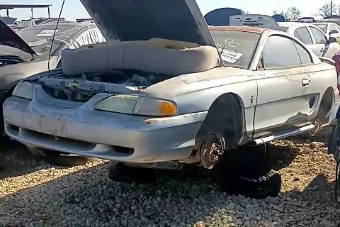 Photo of 1998 Ford Mustang