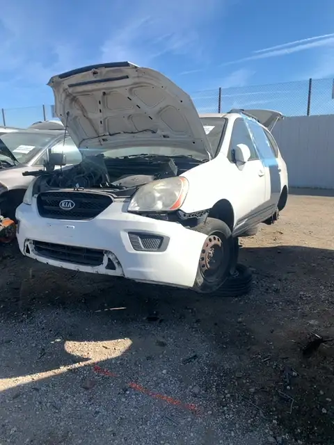 Photo of 2009 Kia Rondo