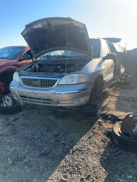 Photo of 2002 Ford Windstar