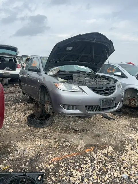 Photo of 2005 Mazda Mazda3