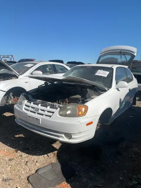 Photo of 2004 Hyundai Accent