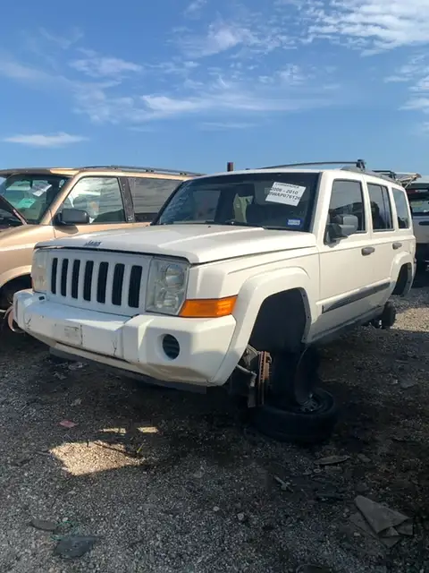 Photo of 2006 Jeep Commander