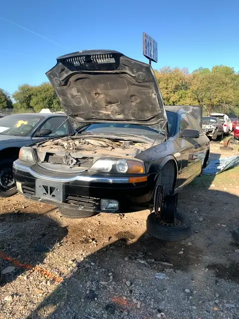 Photo of 2000 Lincoln Ls