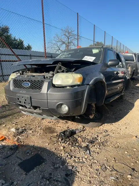 Photo of 2005 Ford Escape