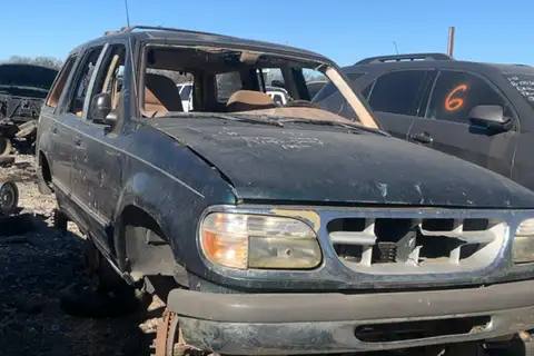 Photo of 2002 Ford Explorer