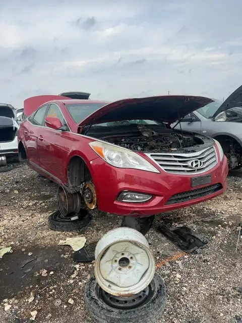 Photo of 2012 Hyundai Azera