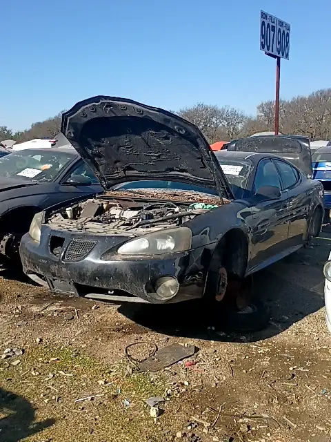 Photo of 2006 Pontiac Grand Prix