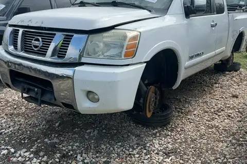Photo of 2009 Nissan Titan