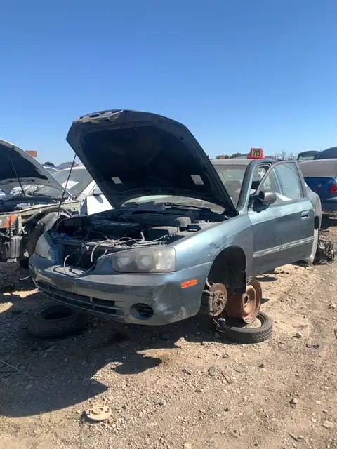 Photo of 2002 Hyundai Elantra