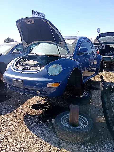 Photo of 2000 Volkswagen Beetle