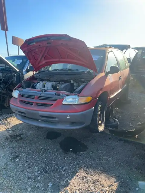 Photo of 1999 Dodge Caravan