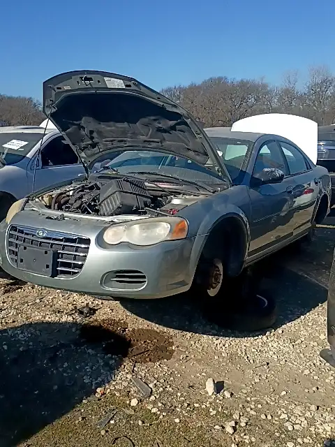 Photo of 2005 Chrysler Sebring