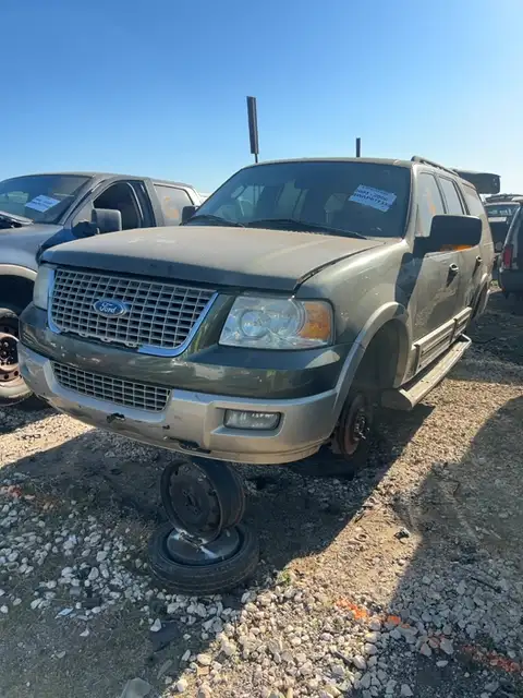 Photo of 2005 Ford Expedition