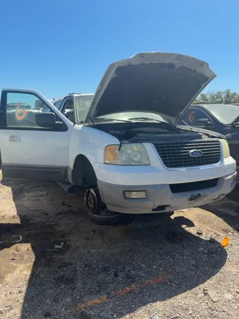 Photo of 2003 Ford Expedition