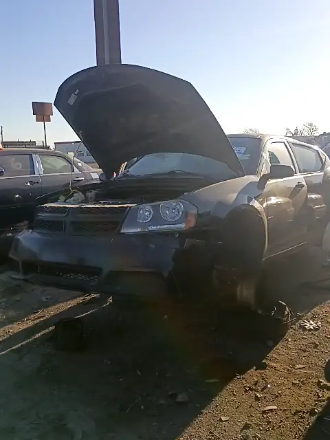 Photo of 2014 Dodge Avenger