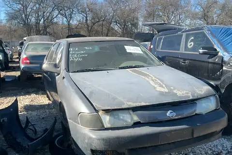 Photo of 1999 Nissan Sentra