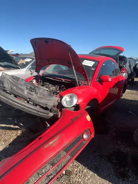 Photo of 2004 Volkswagen Beetle