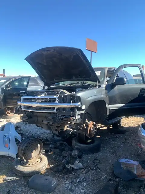 Photo of 2004 Chevrolet Tahoe