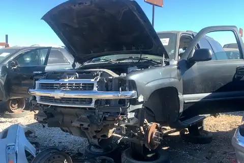 Photo of 2004 Chevrolet Tahoe