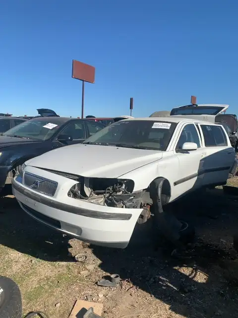 Photo of 2004 Volvo V70