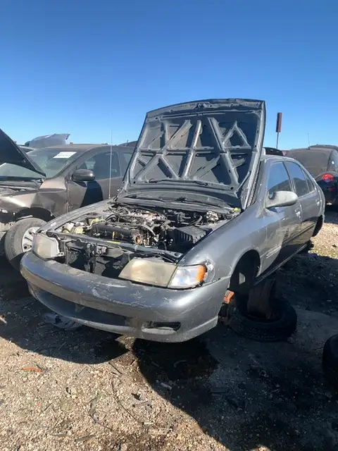 Photo of 1999 Nissan Sentra
