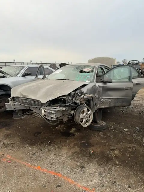 Photo of 2006 Ford Taurus