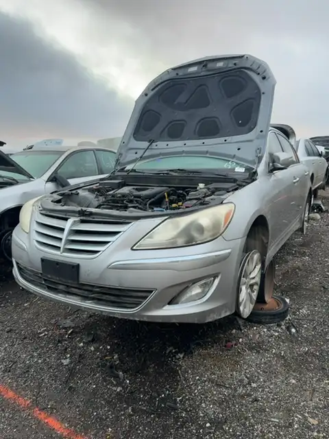 Photo of 2013 Hyundai Genesis