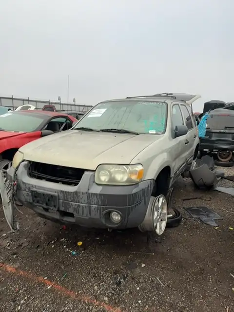 Photo of 2005 Ford Escape