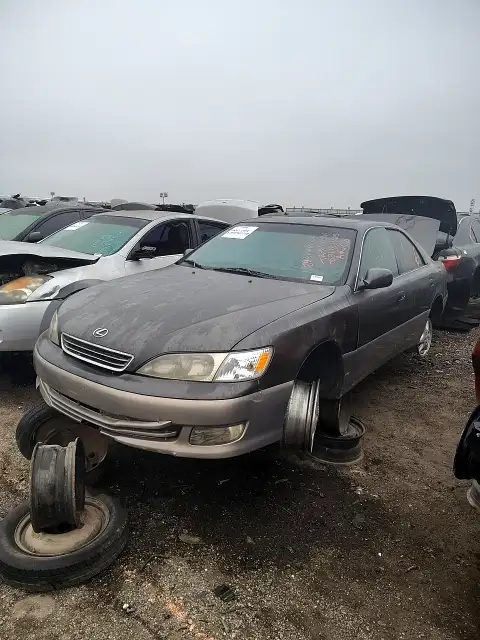 Photo of 2000 Lexus Es 300