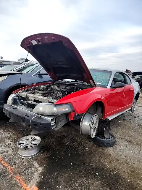 Photo of 2001 Ford Mustang