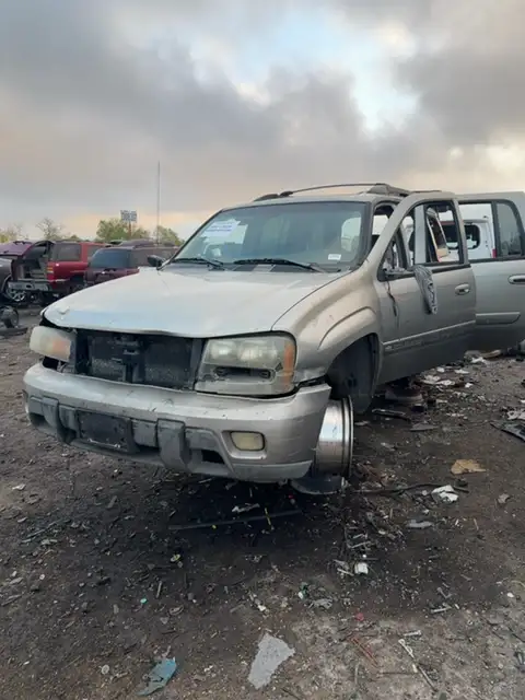 Photo of 2002 Chevrolet Trailblazer